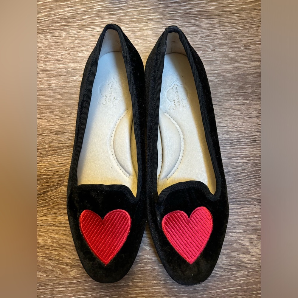 C wonder Heart Loafers